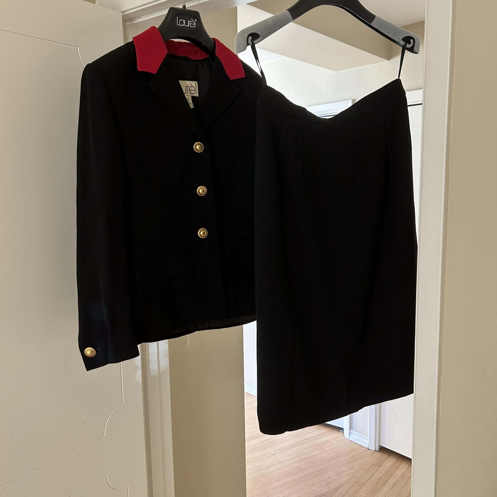 Laurèl Black Skirt Suit with Red Contrast Collar